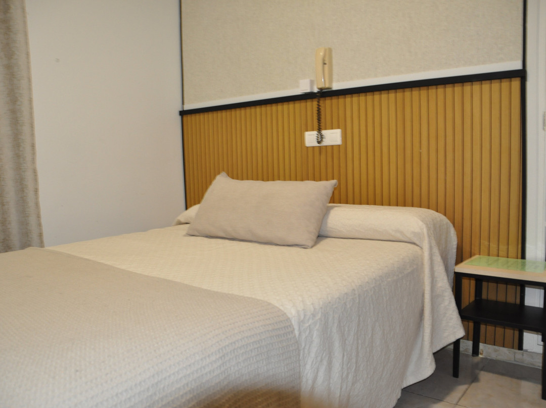 Hostal Ramon y Cajal主图