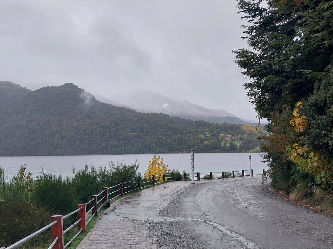 Rio Correntoso-安哥斯度拉村必去景点