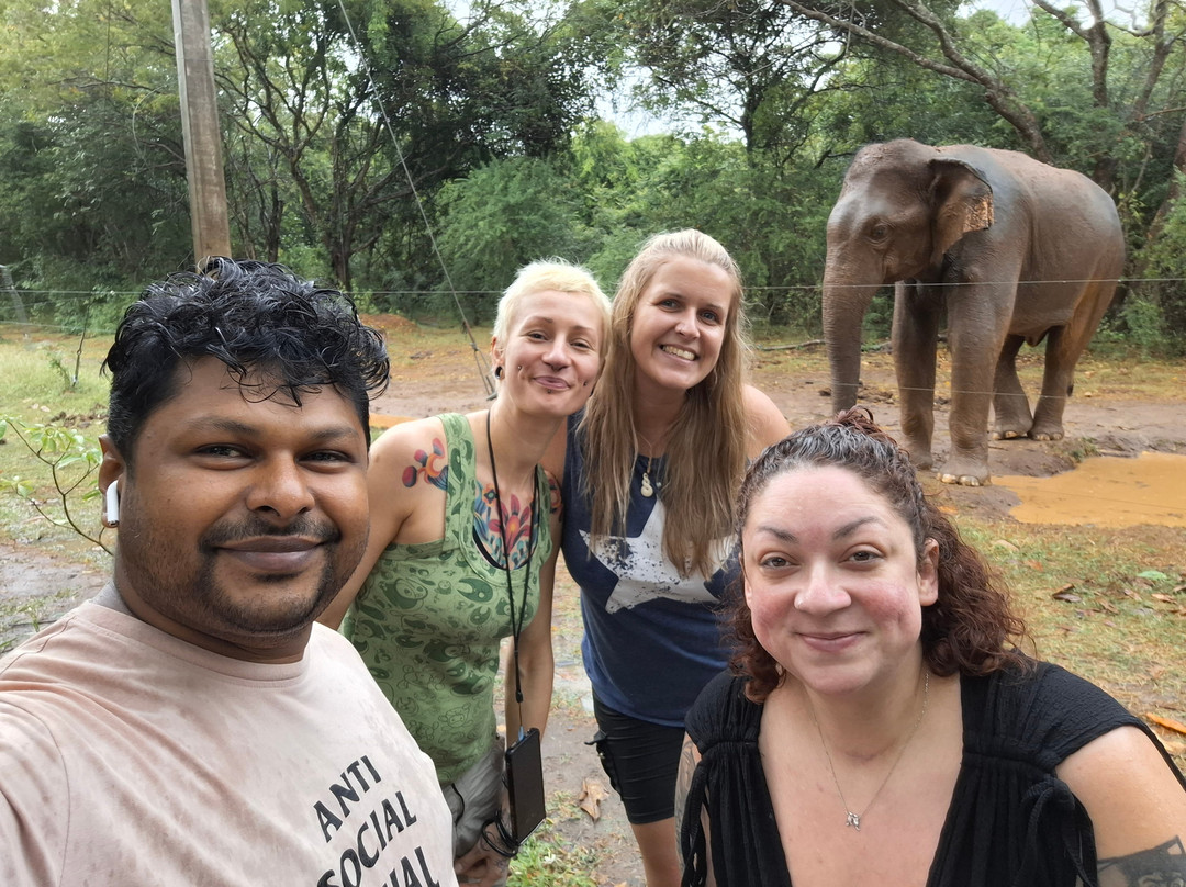 Green Island Tours-拜蒂克洛必去景点