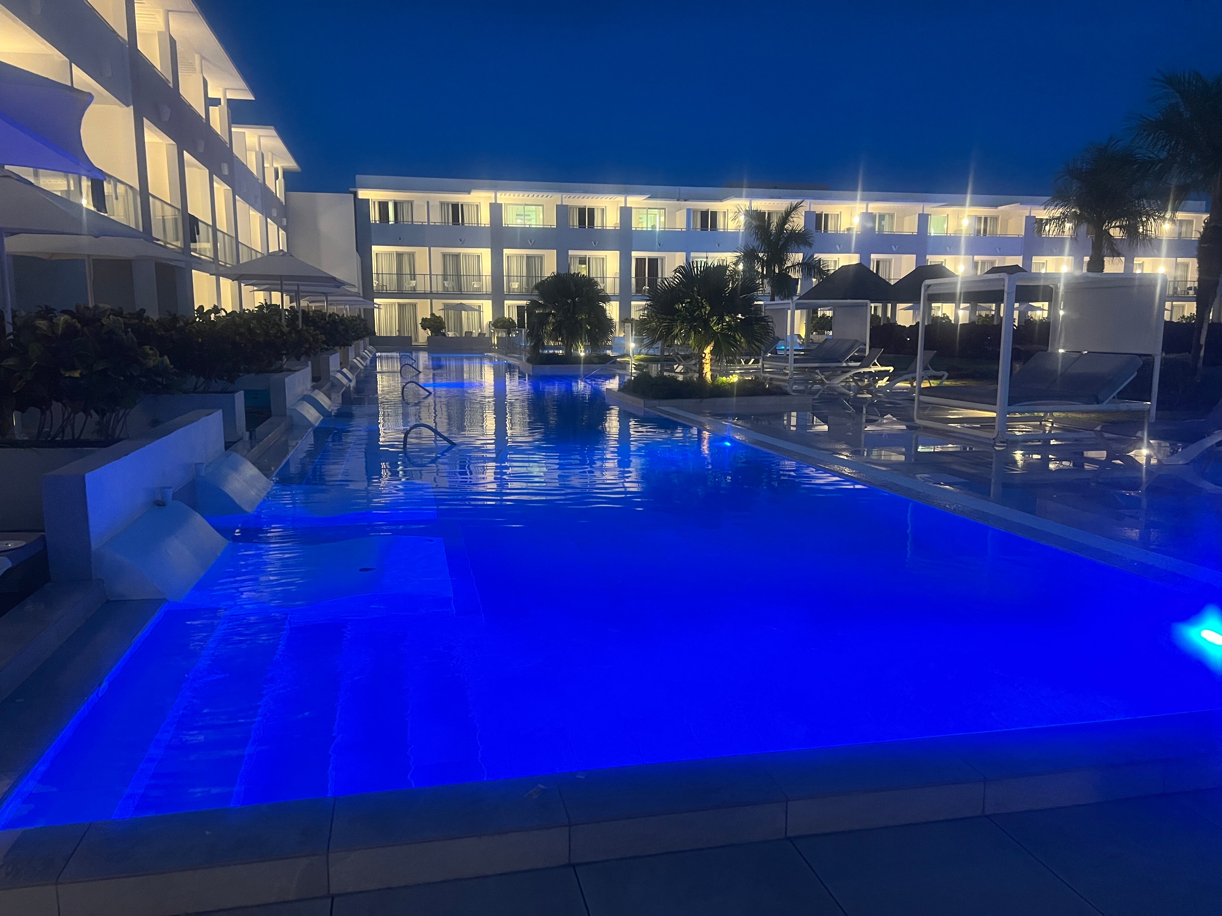 Meliá Trinidad Península-泳池