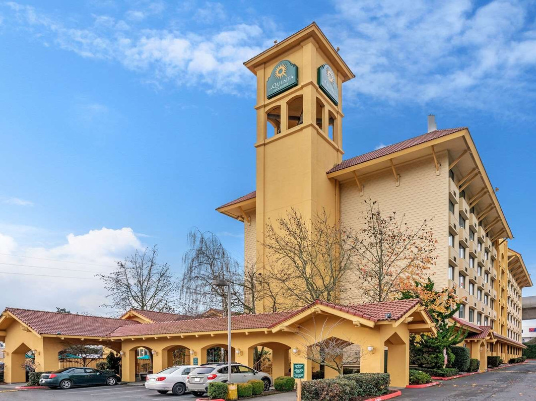 La Quinta Inn & Suites By Wyndham Seattle Sea-tac Airport