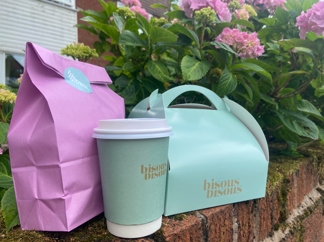 Bisous Bisous - Chorlton