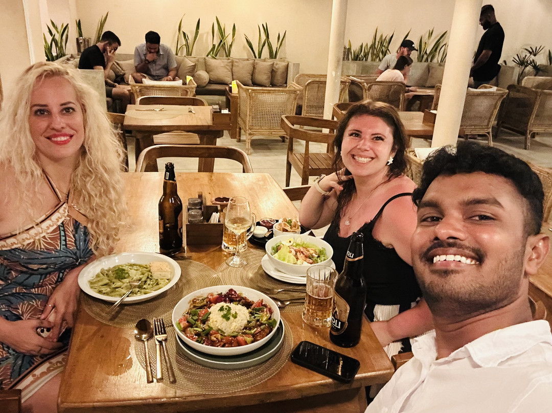 Sri Lanka private Driver DD-卡图纳耶克必去景点