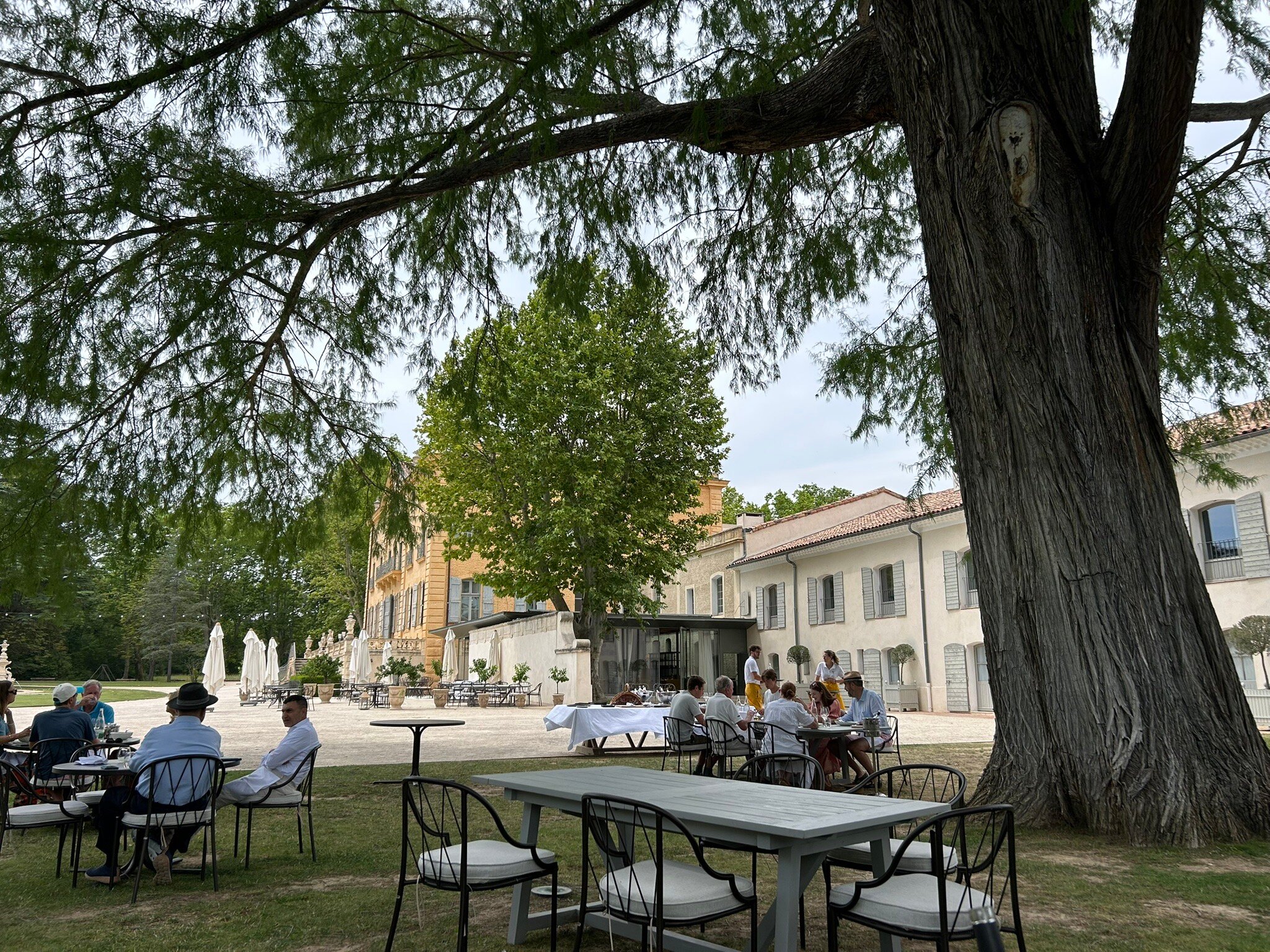 Chateau De Fonscolombe-官方