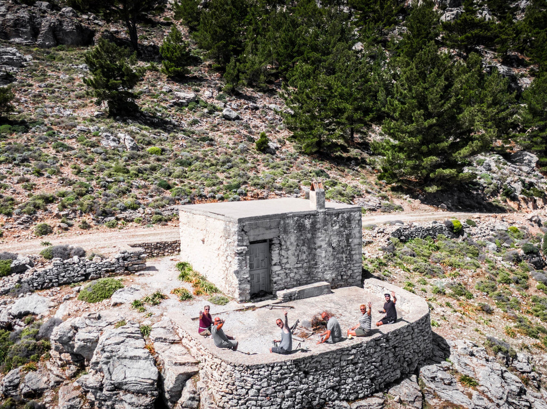 Art and Walk Karpathos-Karpathos Town (Pigadia)必去景点