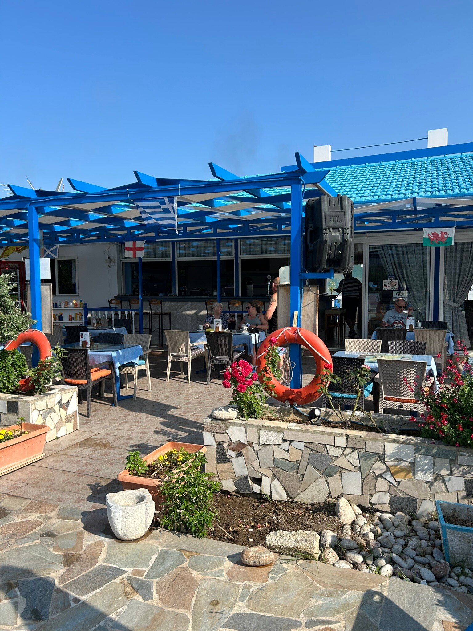 Sunlight Studios Pool Bar & Restaurant-官方