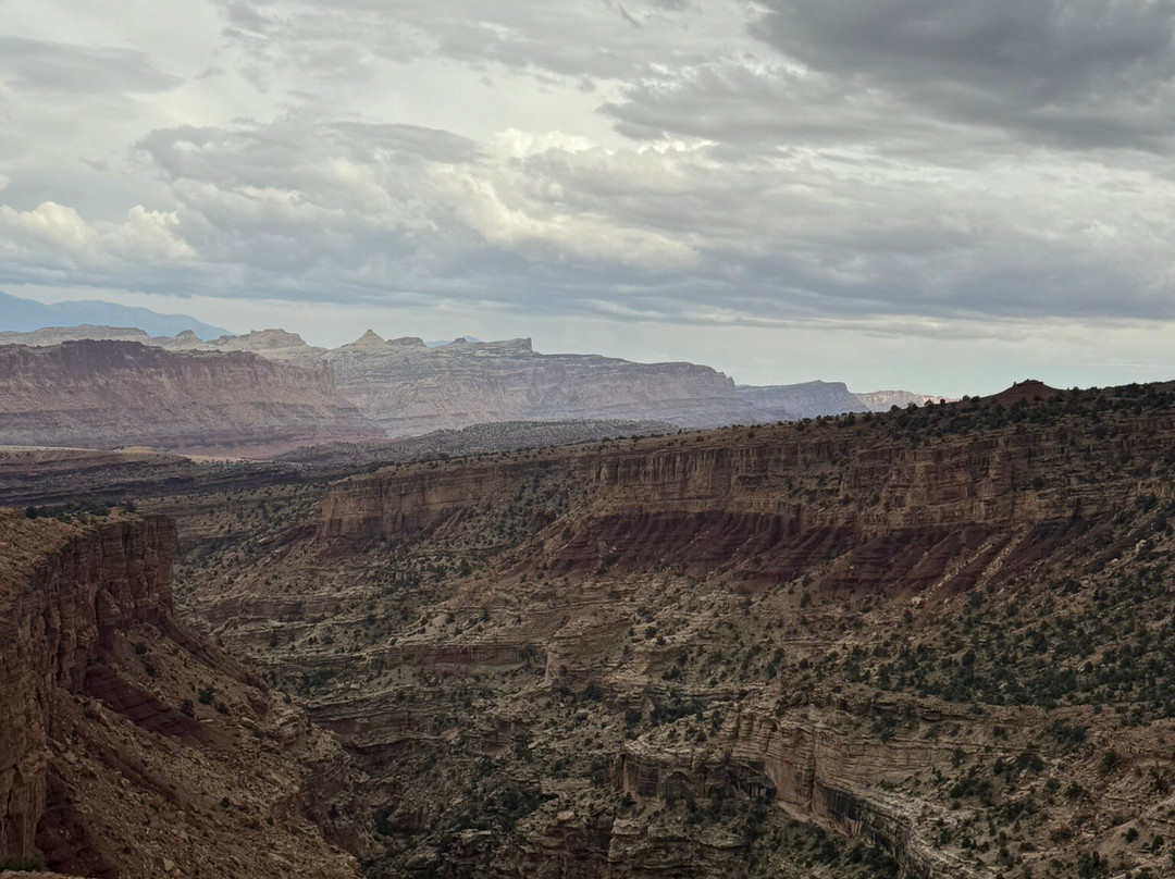 Sunset Point Trail-圆顶礁国家公园必去景点