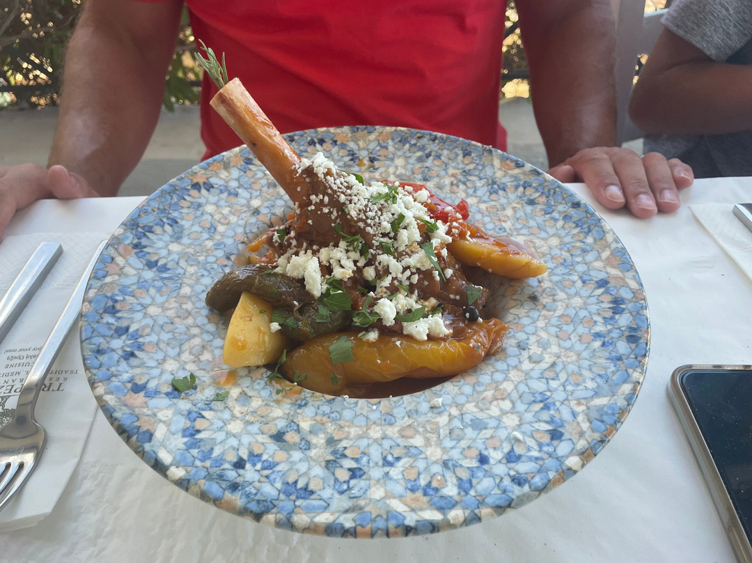 Trapezaki Restaurant & San Lorenzo Bar