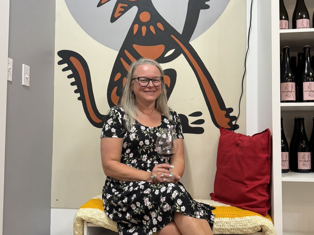 Howling Bluff Estate Winery-彭蒂克顿必去景点