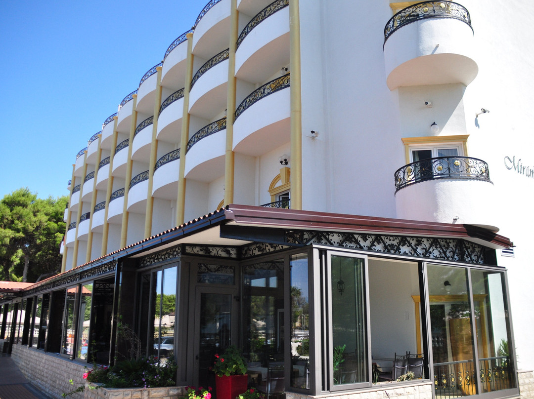 米拉梅尔酒店主图
