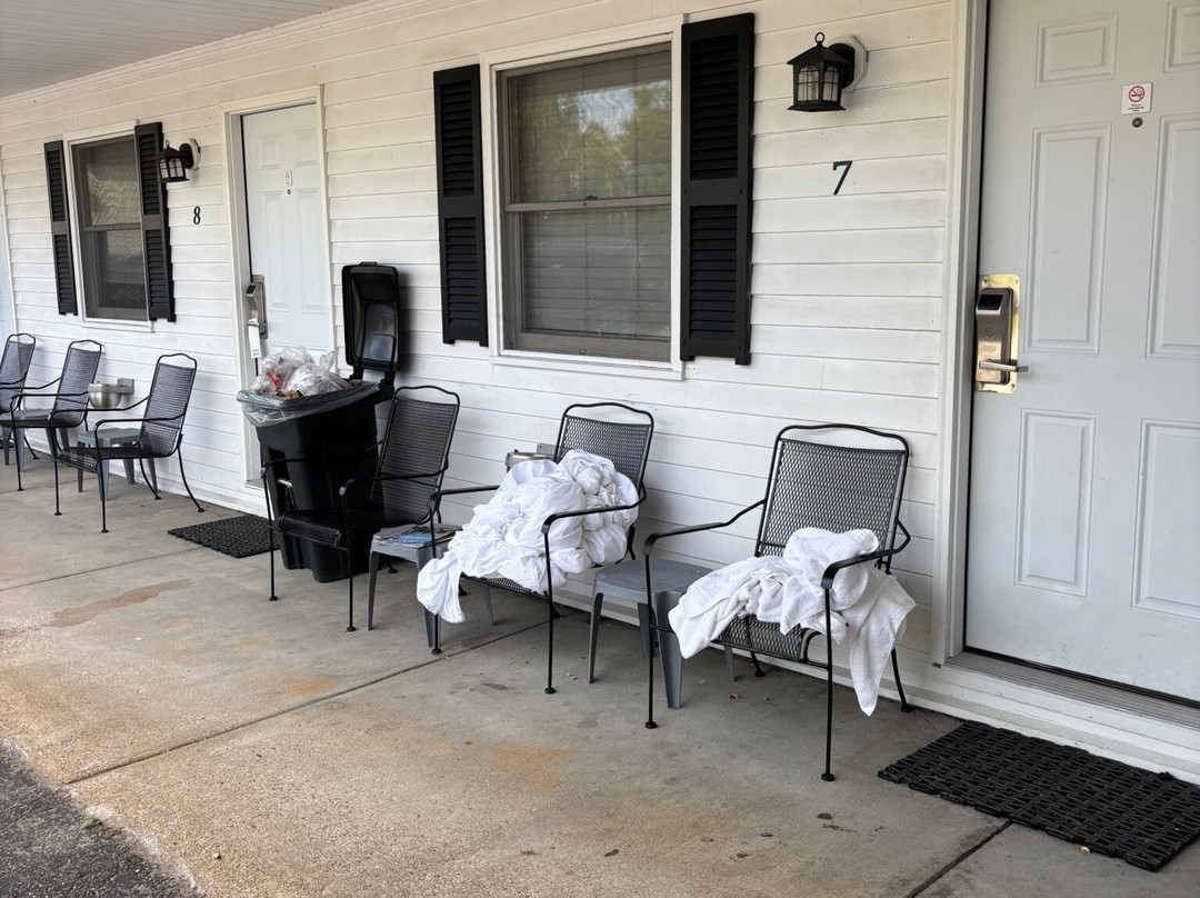 Colonial Motel主图