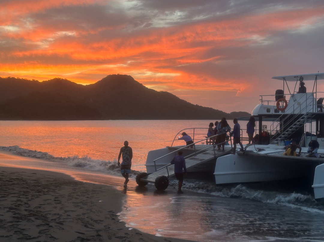 Catamaran Ocean Tours-Playas del Coco必去景点