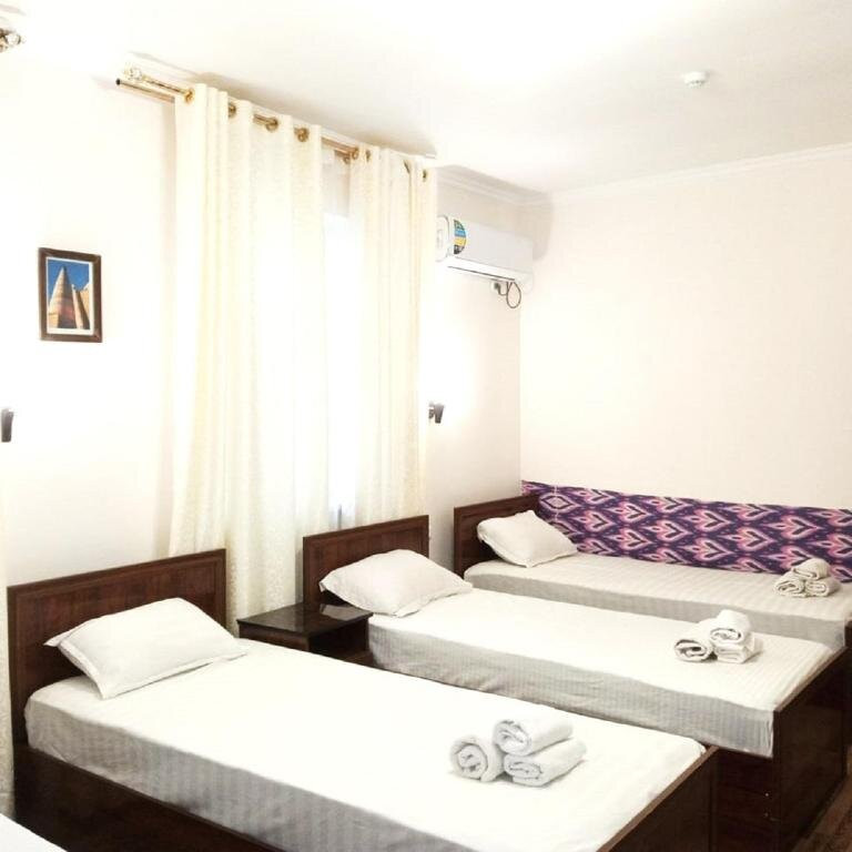 Caravan Hotel