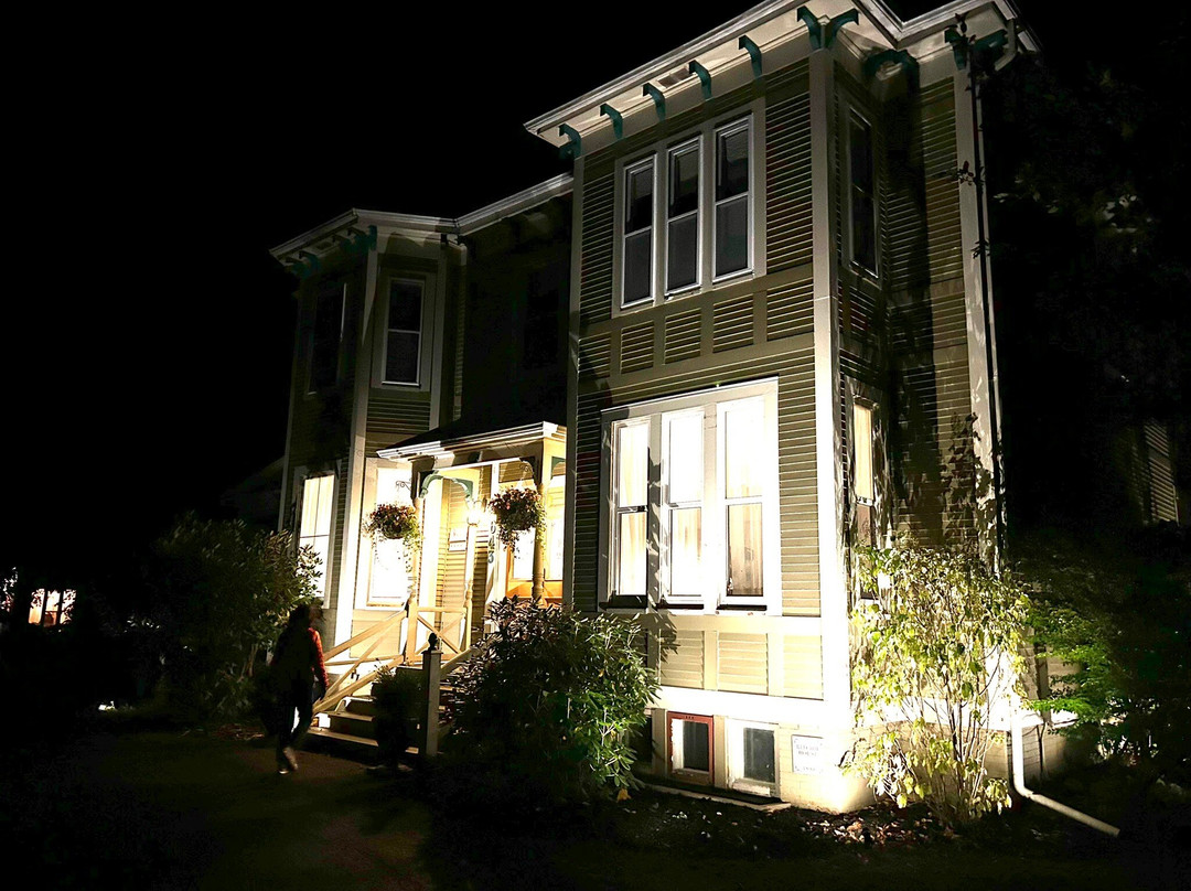 The Lark & Loon Inn主图