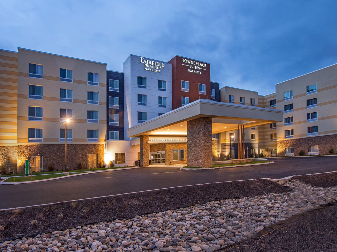 Bellwood酒店住宿-Fairfield Inn & Suites Altoona