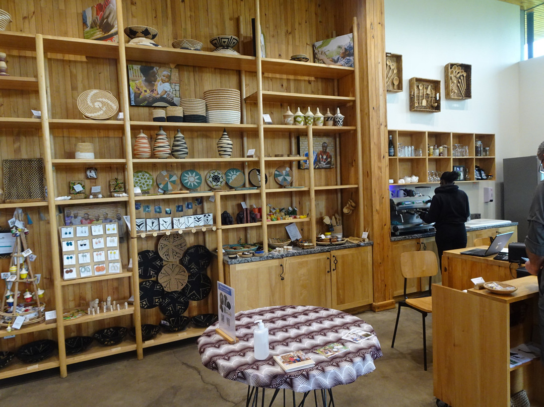 Ellen DeGeneres Campus of the Dian Fossey Gorilla Fund-Kinigi必去景点