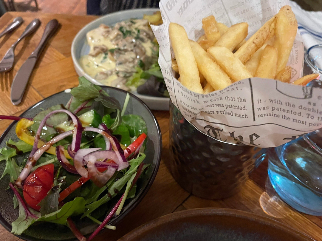 Da Luigi Bistro - Italian Restaurant & Pizzeria