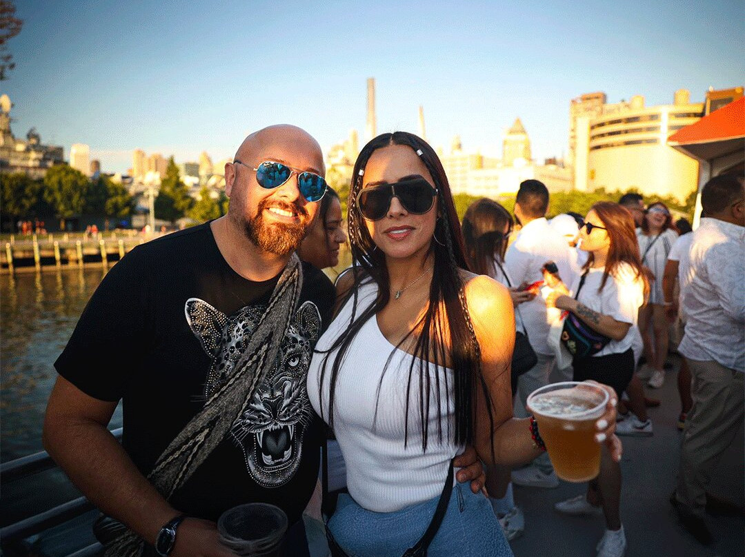 Hombres Lounge-Jackson Heights必去景点