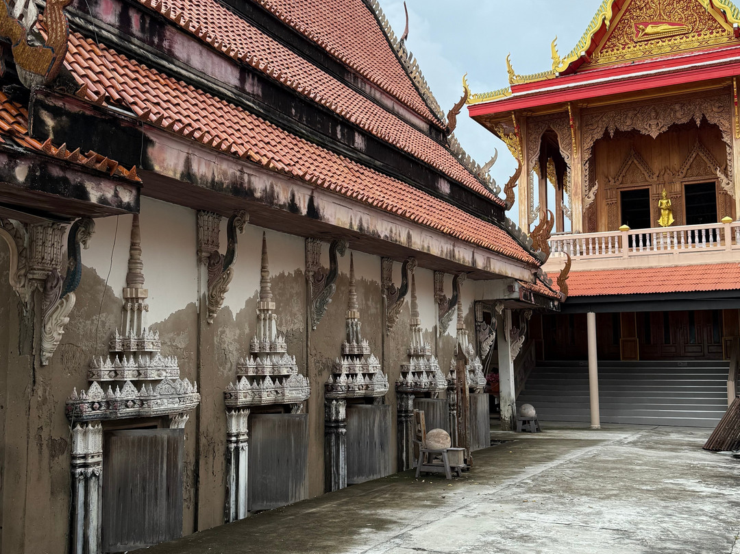 Wat Khun Samut Chin-帕沙姆佛塔必去景点