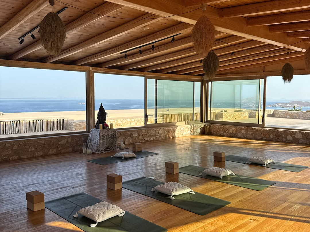 Somana Flo Yoga Paros-Sarakiniko必去景点
