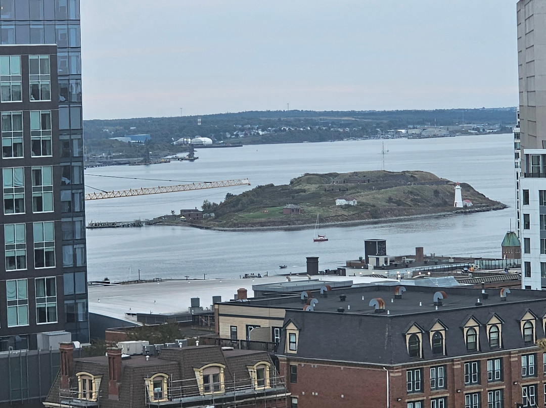 Ambassatours Gray Line-哈利法克斯必去景点