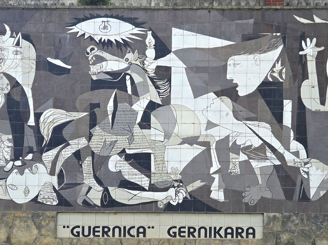 Mural del Guernica de Picasso-Gernika-Lumo必去景点
