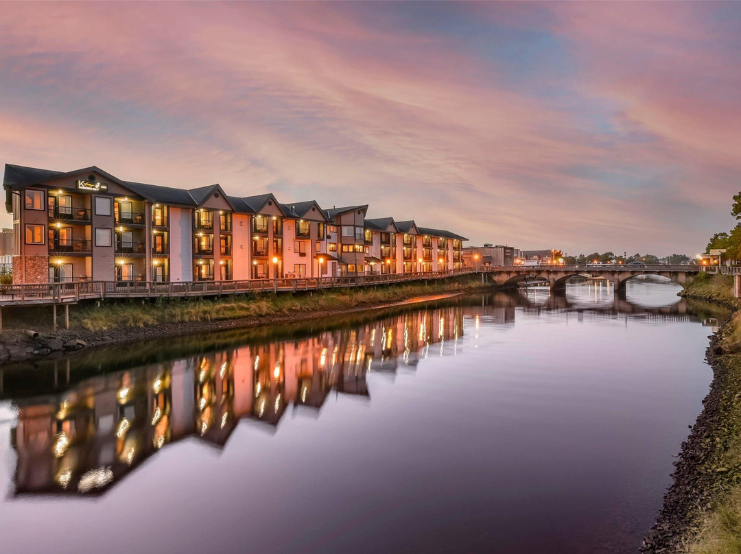 锡赛德酒店住宿-Kathryn Riverfront Inn, Ascend Hotel Collection