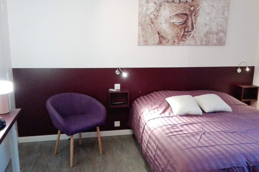 Le Bouddha Besse主图