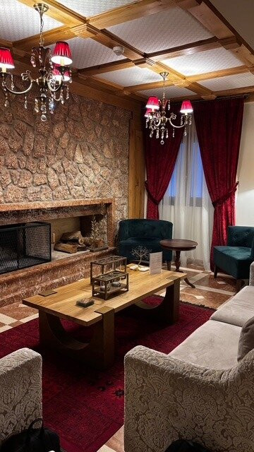 Xenonas Iresioni主图