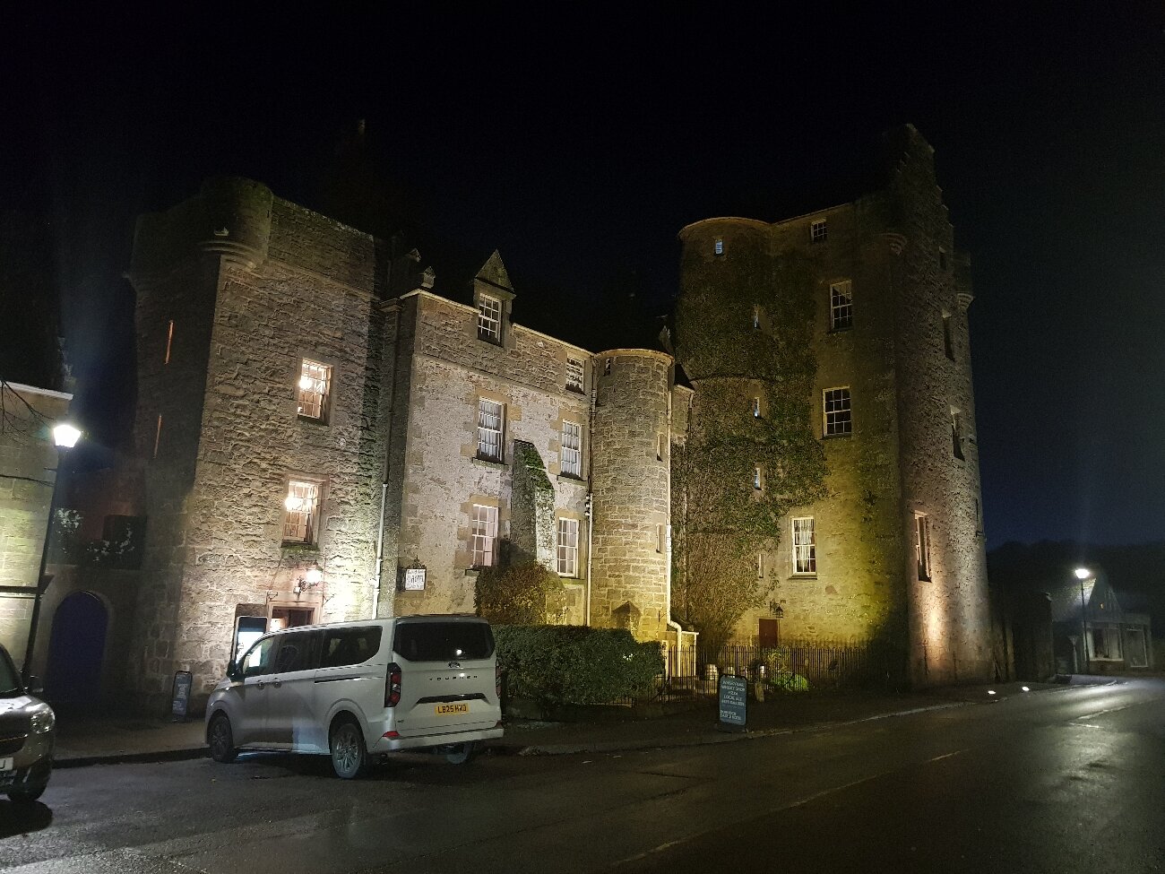 多尔诺奇城堡酒店-官方