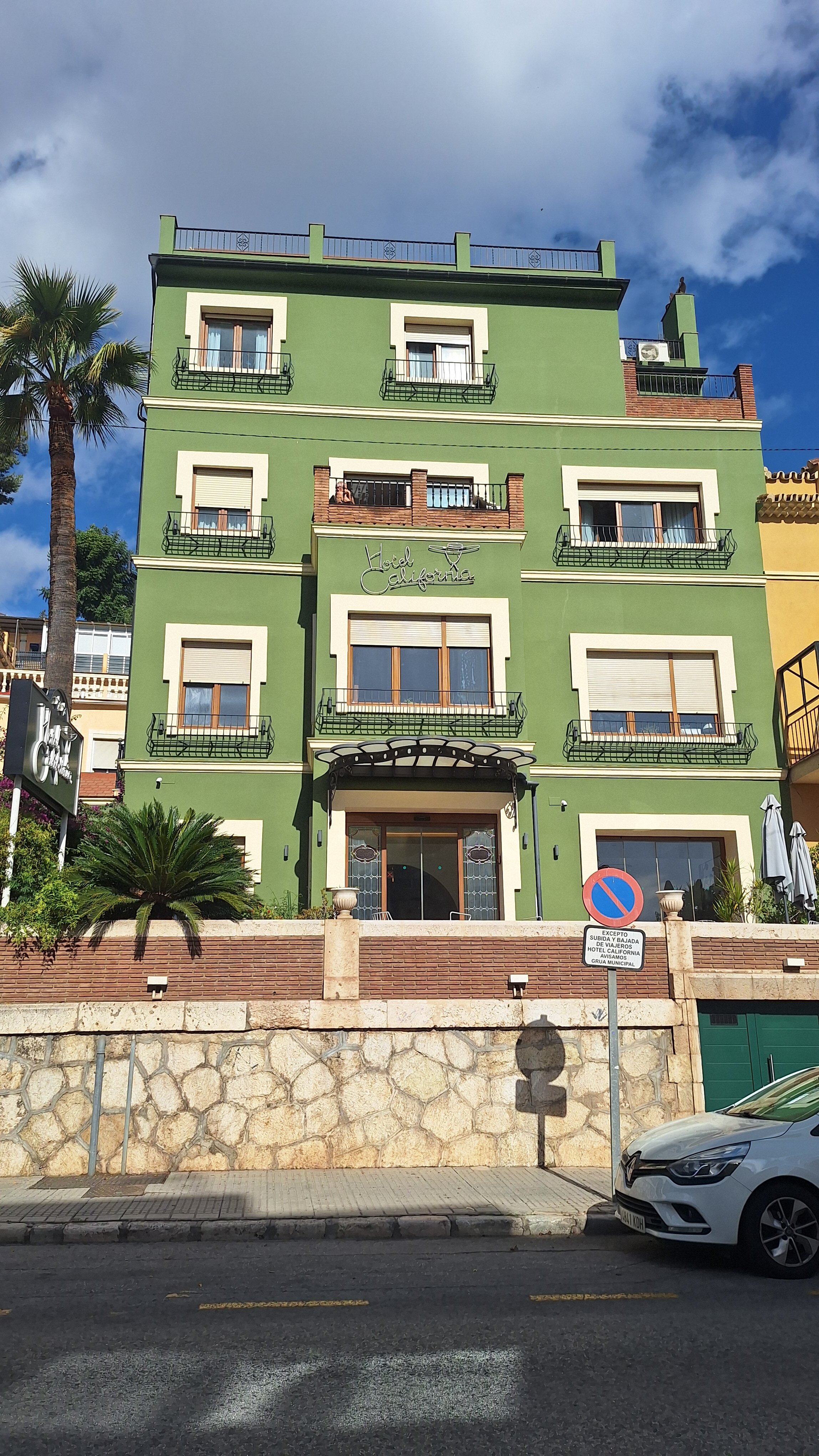 加利福尼亚酒店-官方