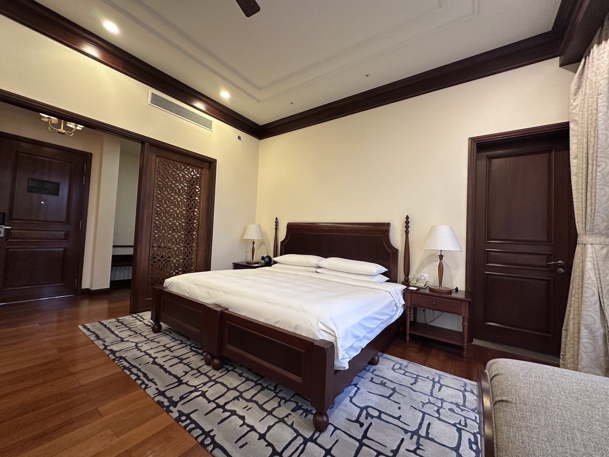 芽庄豪华岘港酒店-官方