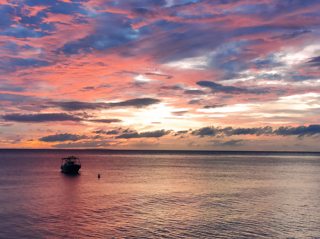 Lanas Beach Resort主图