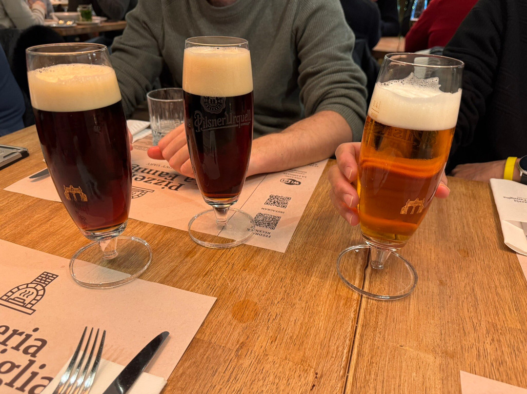 Pizzeria La Famiglia