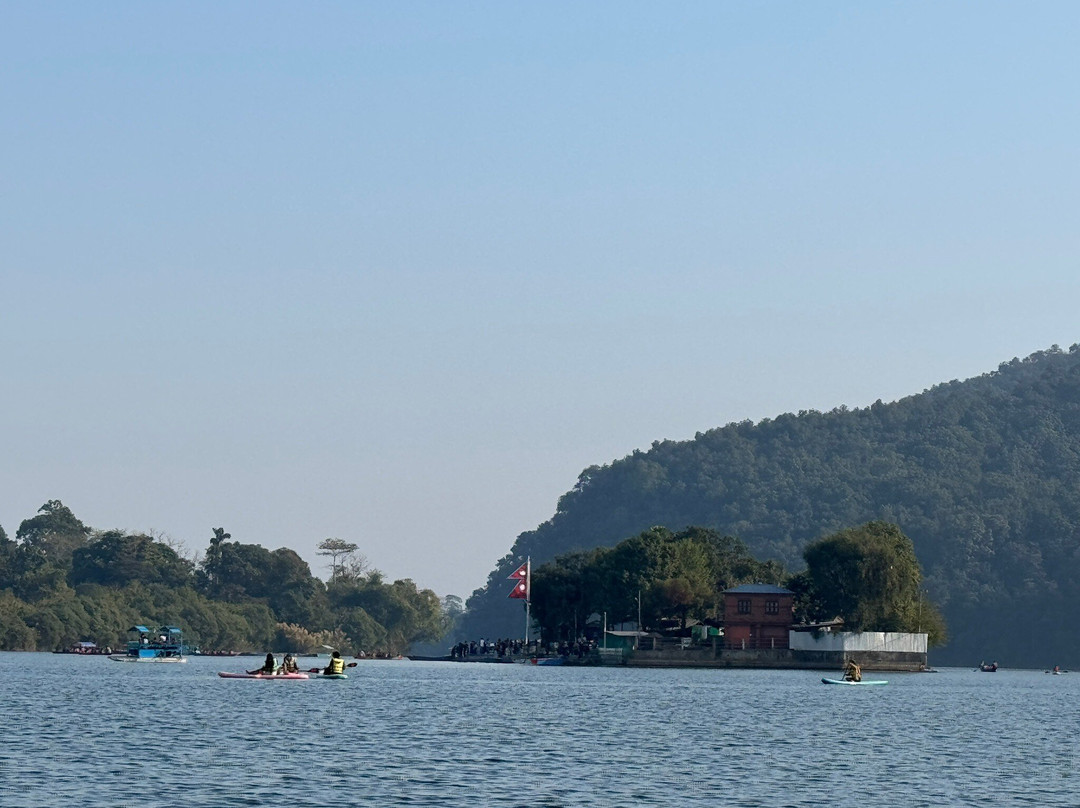 巴拉喜庙-博卡拉必去景点