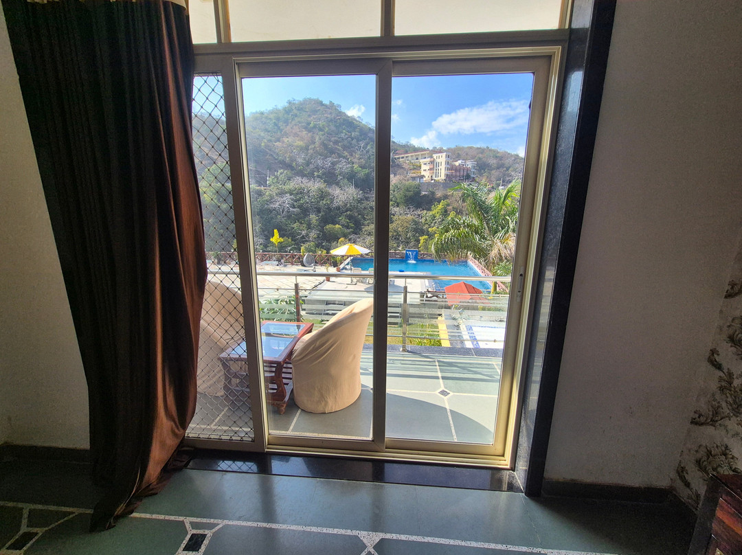 The Rock Valley Resort主图