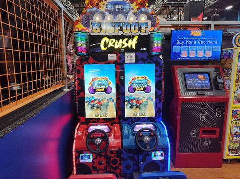 Sky Zone Trampoline Park-门罗维尔必去景点