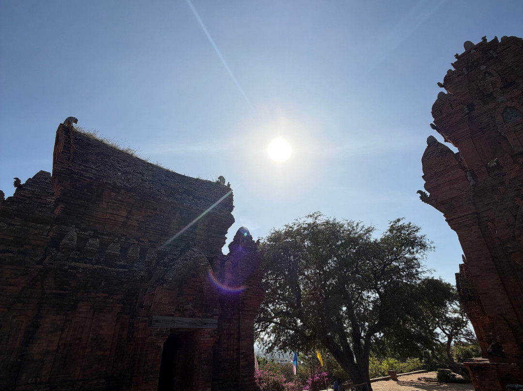 Po Klong Garai Cham Temple Towers-藩朗-塔占必去景点