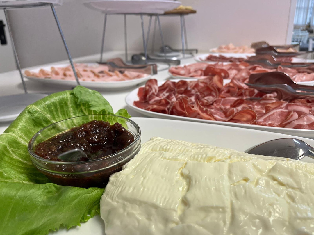 阿巴特酒店主图