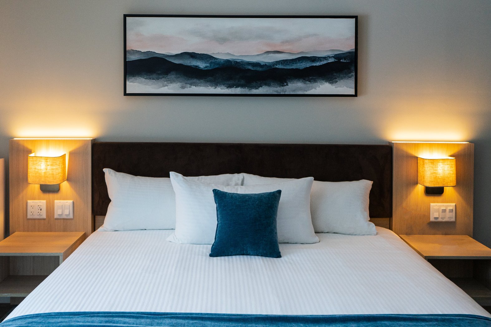 阳光天空套房旅馆-客卧