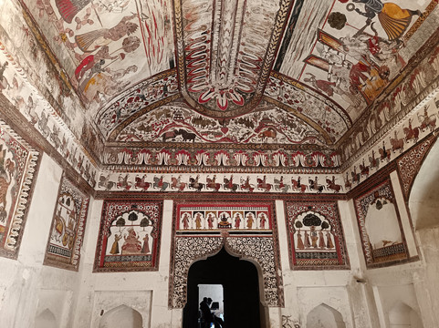 Raja Mahal-欧恰必去景点