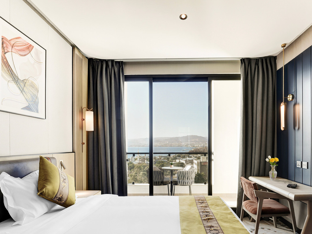 April Hotel
