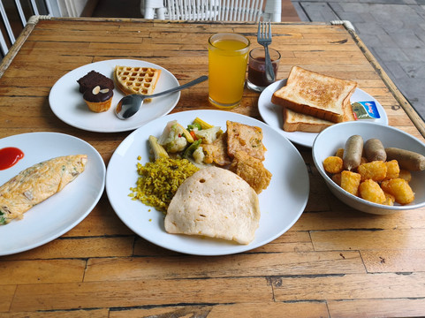 本塔尼酒店及公寓主图