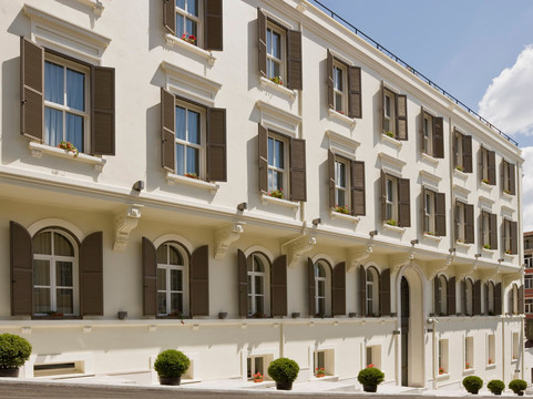 汤姆汤姆套房主图