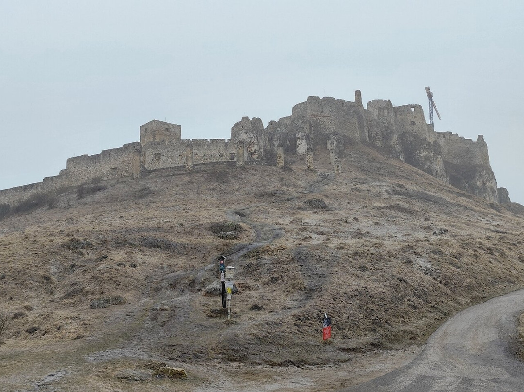 斯皮斯赫拉德城堡-Zehra必去景点