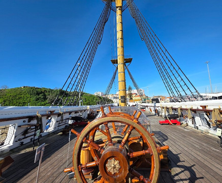 Fragata D. Fernando II e Gloria-阿尔马达必去景点