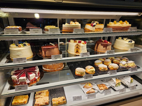 Cafe & Pinseria Ruka