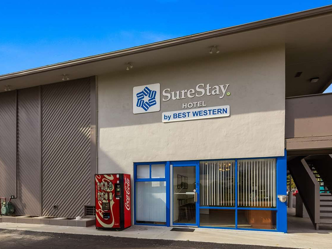 芬德利伊克诺酒店