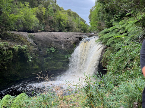 Huillín 小屋主图