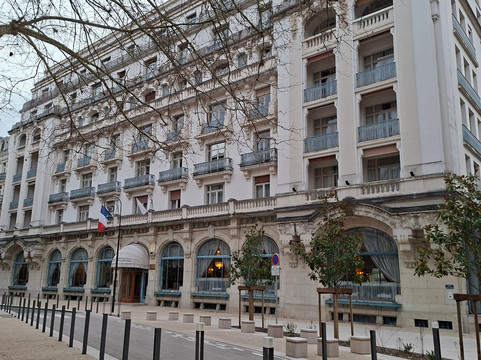 阿勒提宫殿酒店主图